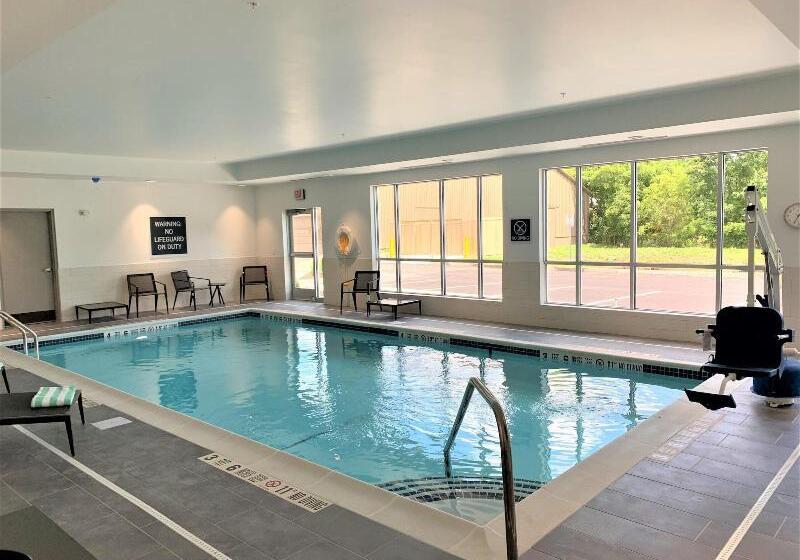 Отель Four Points By Sheraton Albany