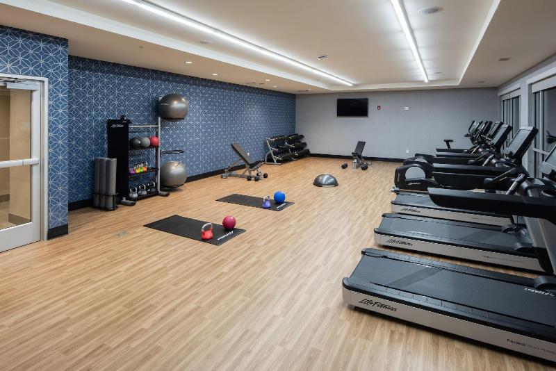 Отель Four Points By Sheraton Albany