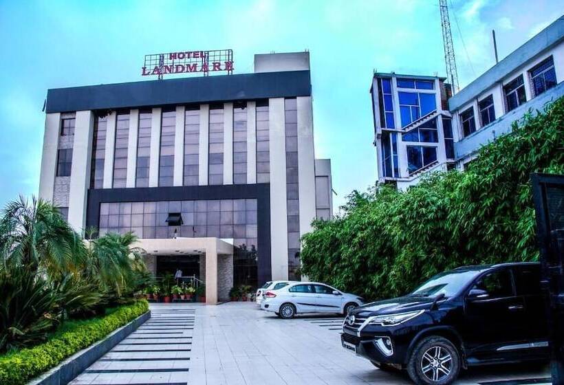 בית מלון כפרי Landmark