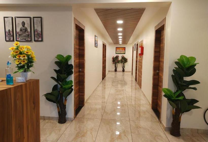 Hotel Neelkamal