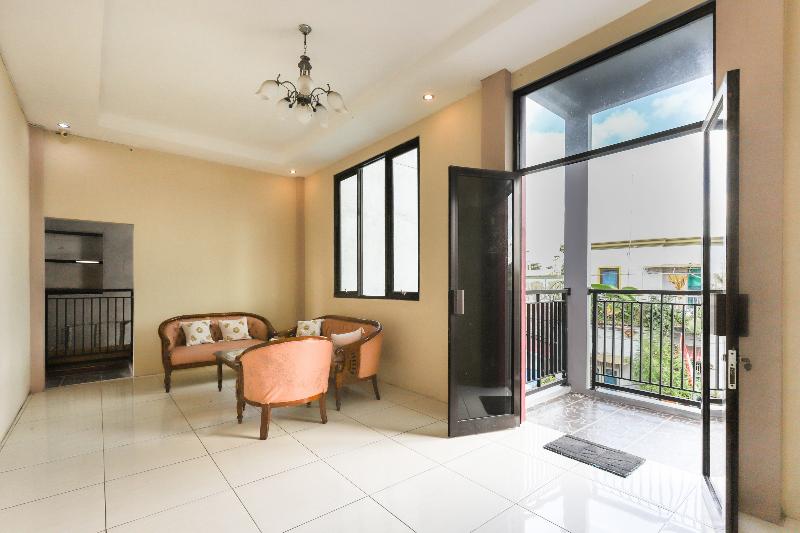 בית מלון כפרי Reddoorz Near Wisma Cahaya Abadi Sepinggan Airport Balikpapan