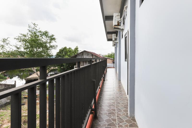 בית מלון כפרי Reddoorz Near Wisma Cahaya Abadi Sepinggan Airport Balikpapan