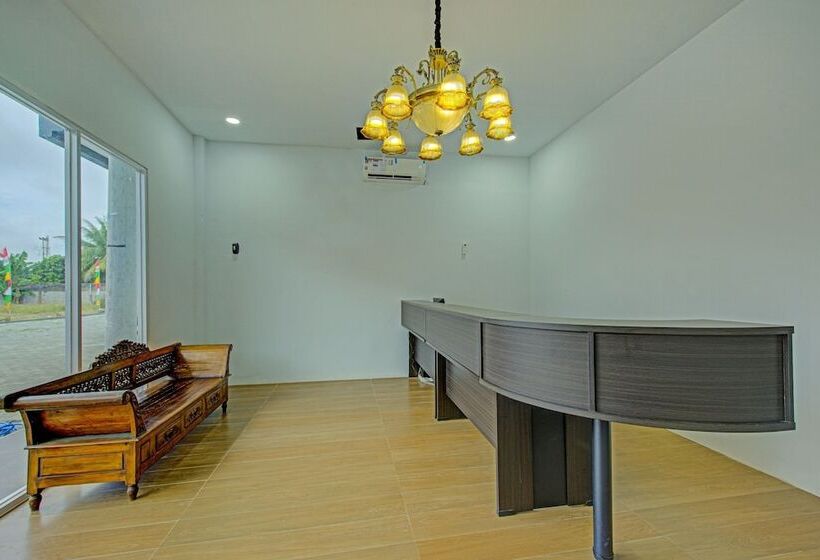 Отель Oyo 3841 Wisma 25