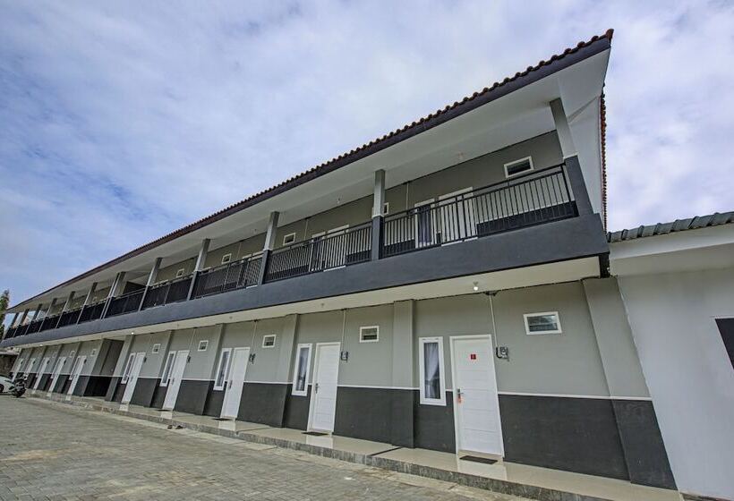 هتل Oyo 3841 Wisma 25