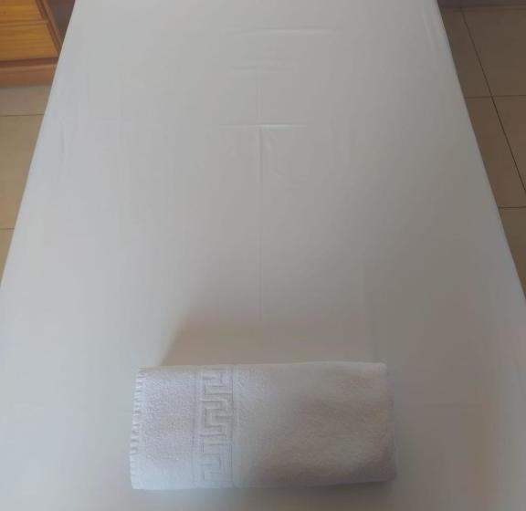 Отель Restaurante La Barca