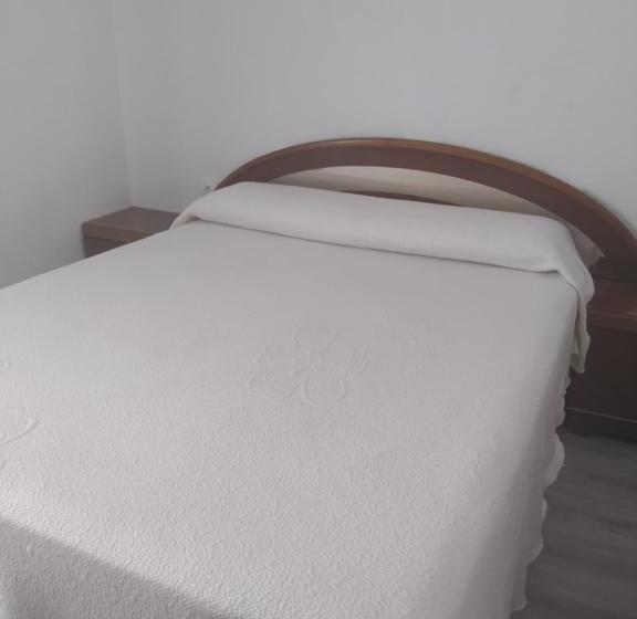 Отель Restaurante La Barca