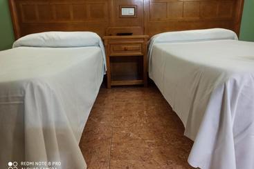 هتل Restaurante La Barca