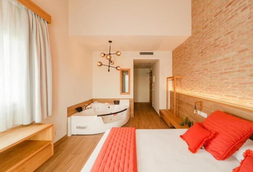 هتل Restaurante Casa Luisa