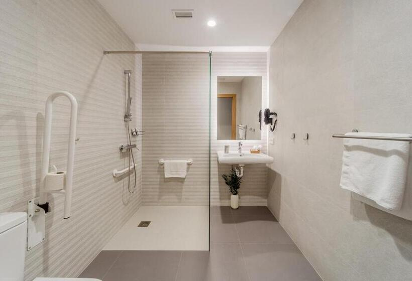 هتل Restaurante Casa Luisa