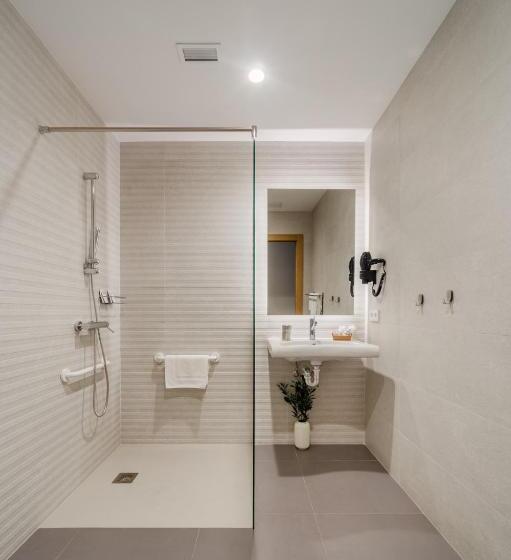 هتل Restaurante Casa Luisa