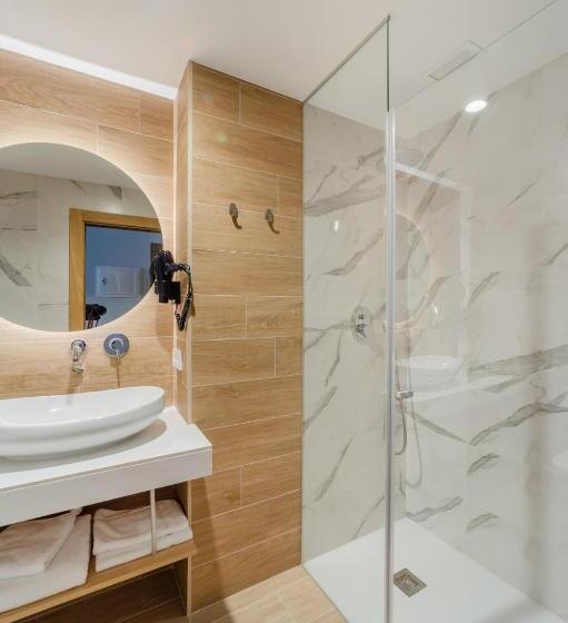 هتل Restaurante Casa Luisa