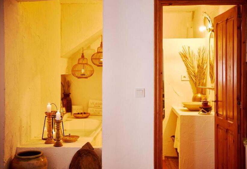 Сельский отель Vilasira