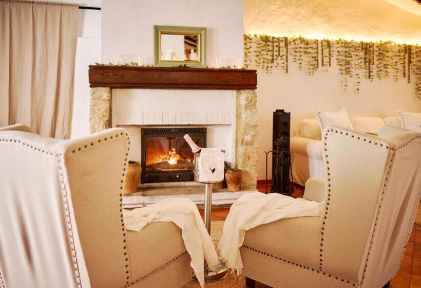 Сельский отель Vilasira