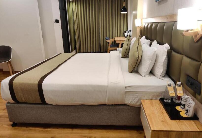 בית מלון כפרי The M