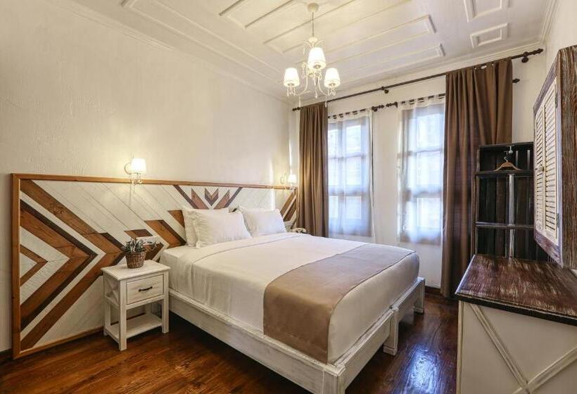 בית מלון כפרי Trilye Bay C Konak