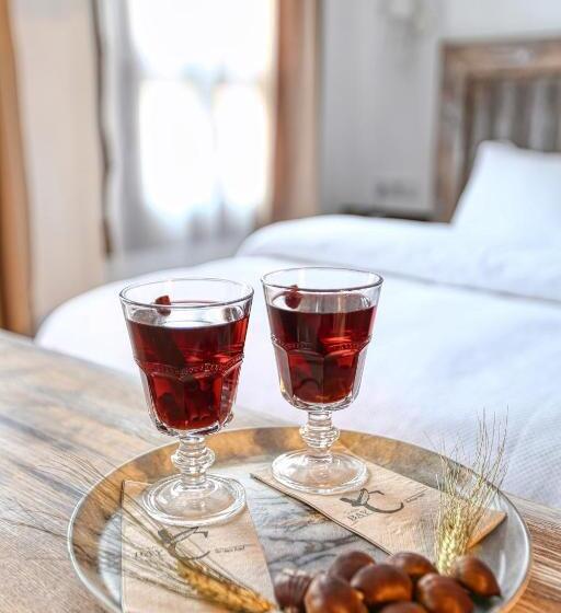 בית מלון כפרי Trilye Bay C Konak