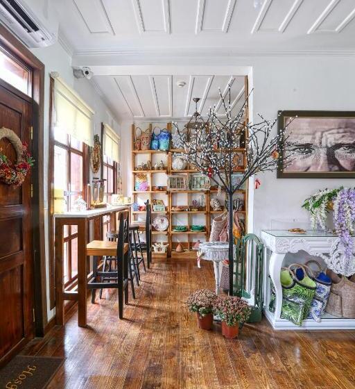 בית מלון כפרי Trilye Bay C Konak