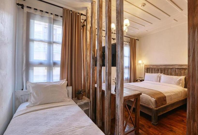 בית מלון כפרי Trilye Bay C Konak