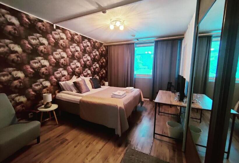 Kartanomajoitus Sofia & Angelique