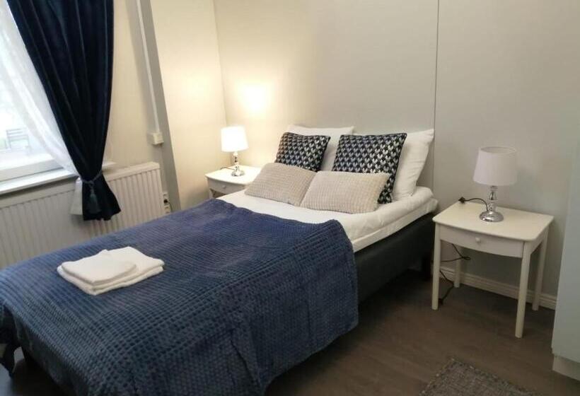 Kartanomajoitus Sofia & Angelique