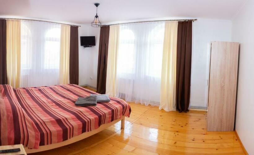 بنسيون Alma Guest House