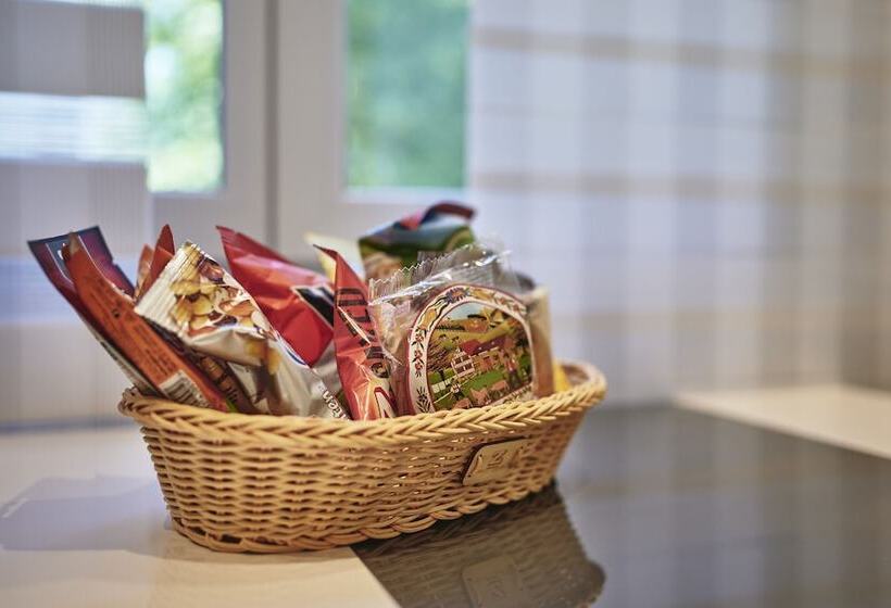 بنسيون Da Maurizio Suites