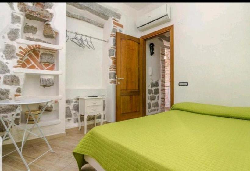 بنسيون Room Tortoli