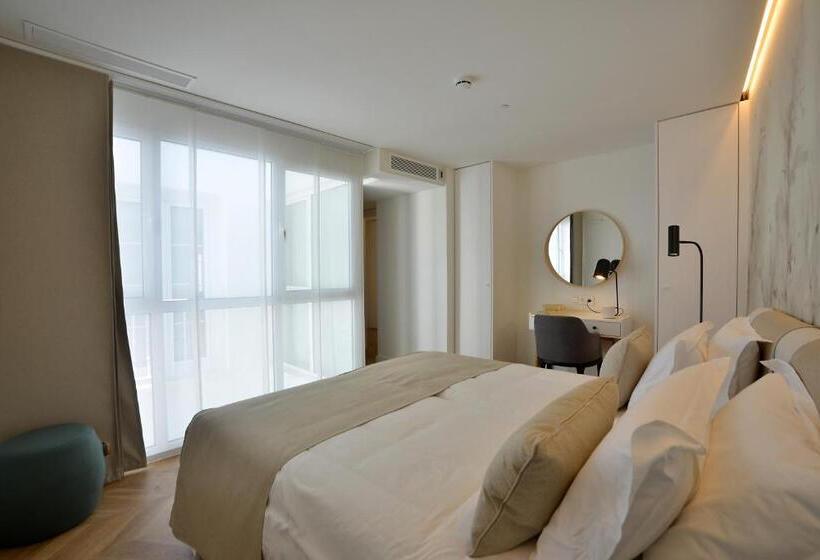 Plaza Mina Suites   Adults Recommended By Luxury Suites Cadiz