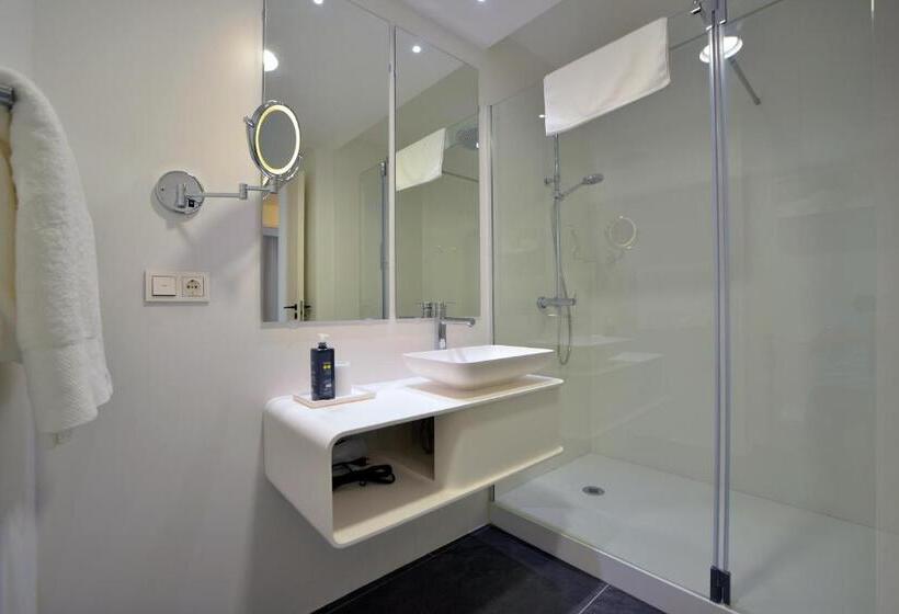Plaza Mina Suites   Adults Recommended By Luxury Suites Cadiz