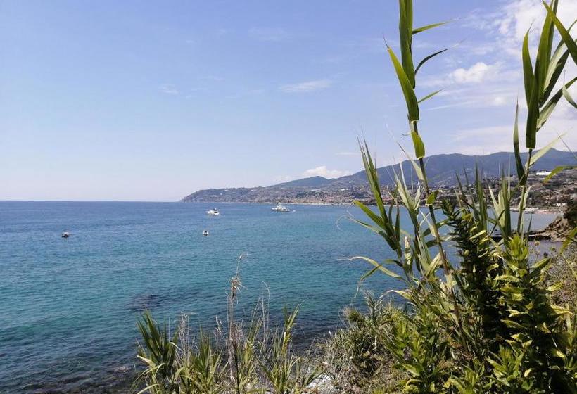 Villaggio Turistico La Vesca