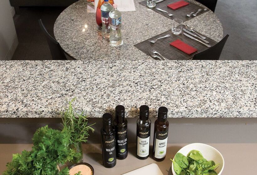 Adina Apartment Hotel Budapest