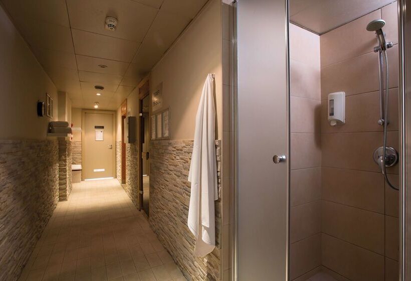 Adina Apartment Hotel Budapest