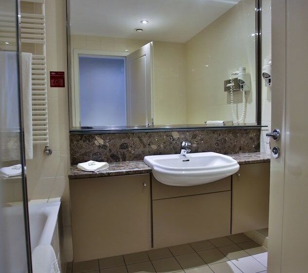 Adina Apartment Hotel Budapest