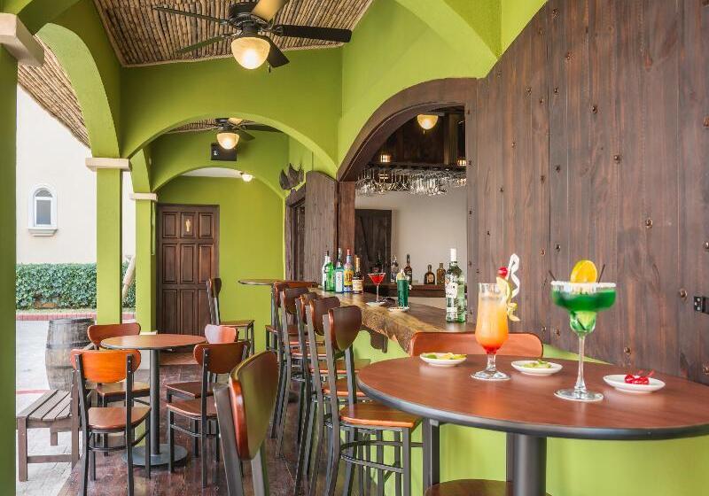 Casa Conde Hotel & Apartamentos