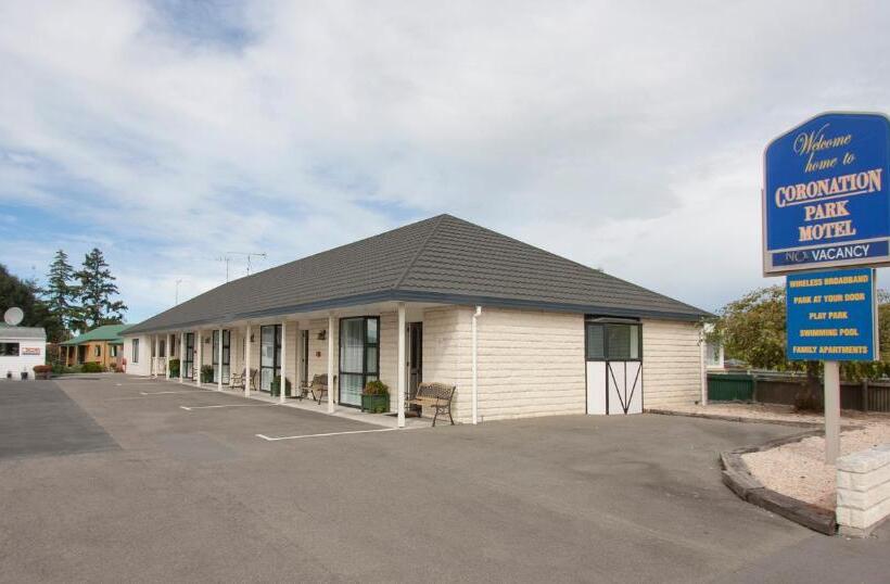 Coronation Park Motels