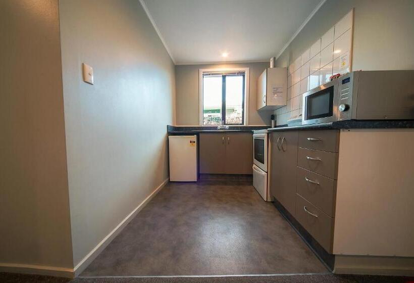 Coronation Park Motels