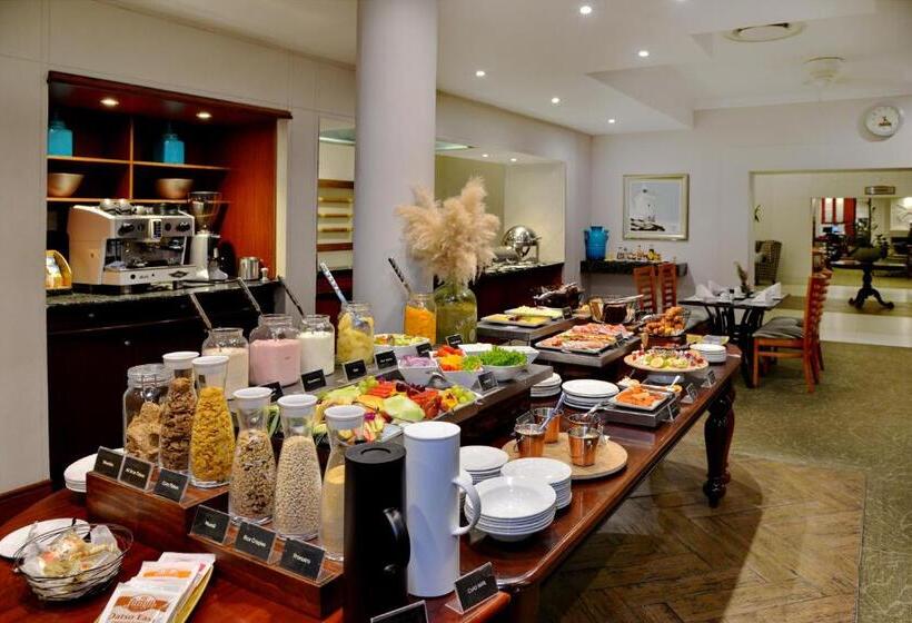 Courtyard Hotel Gqeberha