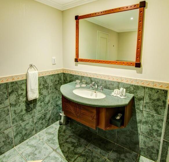 Courtyard Hotel Gqeberha