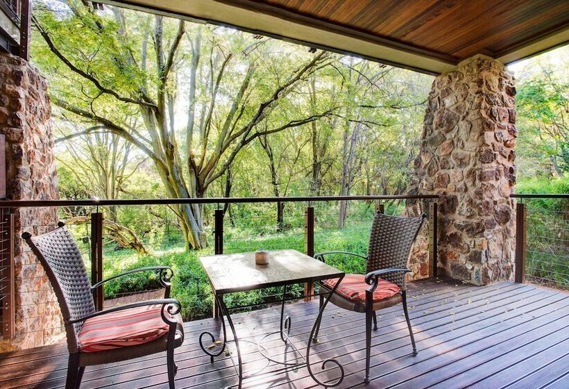 בית מלון כפרי Irene Country Lodge, Autograph Collection