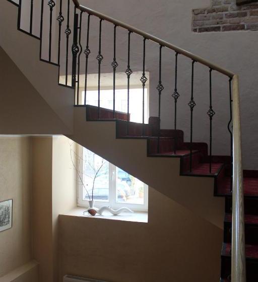 هتل Alexa Old Town