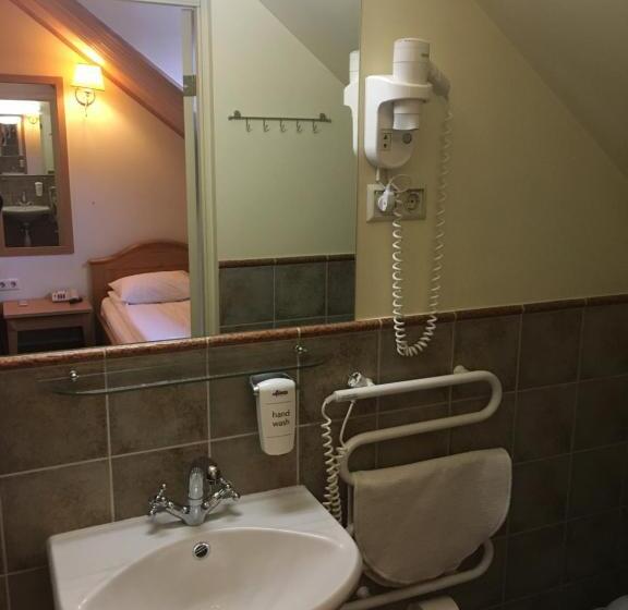 هتل Alexa Old Town