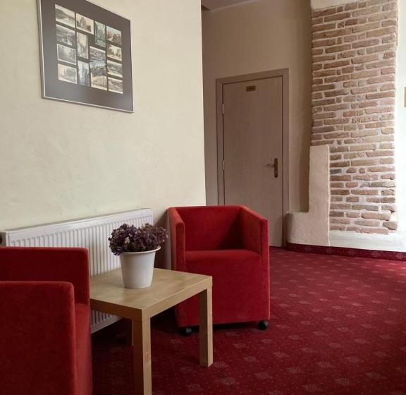 هتل Alexa Old Town