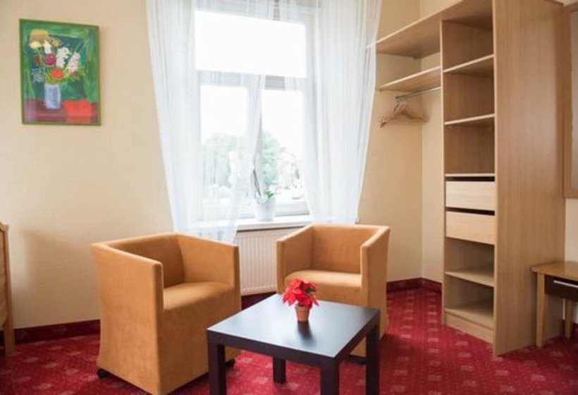 هتل Alexa Old Town