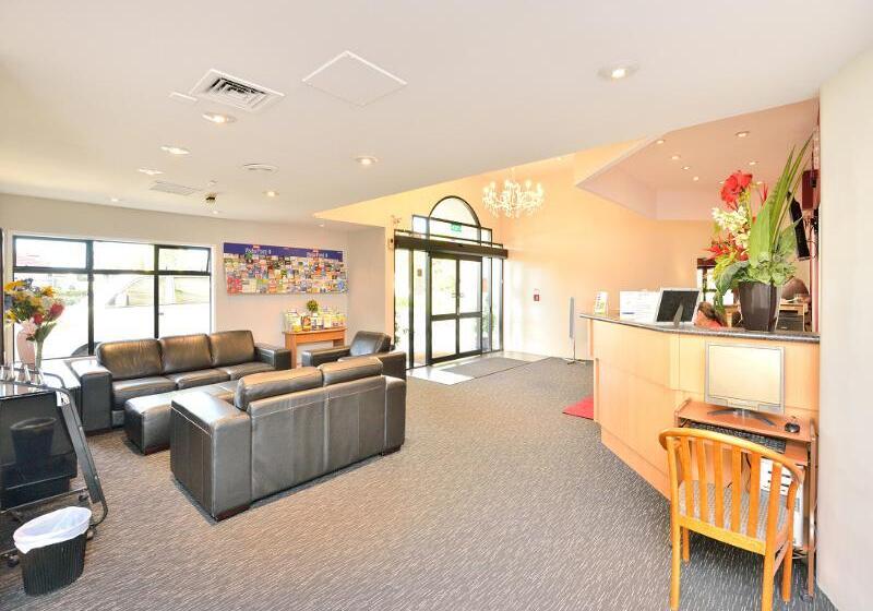 Manukau Hotel & Conference Centre