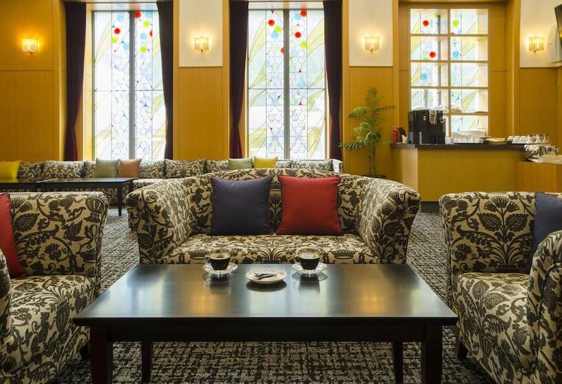 בית מלון כפרי Atami Korakuen