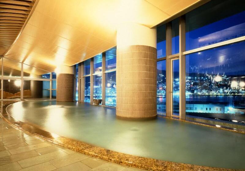 בית מלון כפרי Atami Korakuen