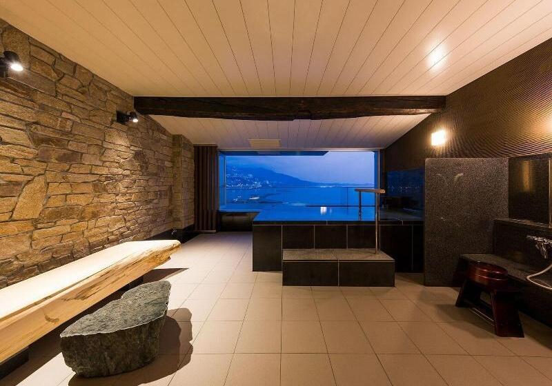 בית מלון כפרי Atami Korakuen