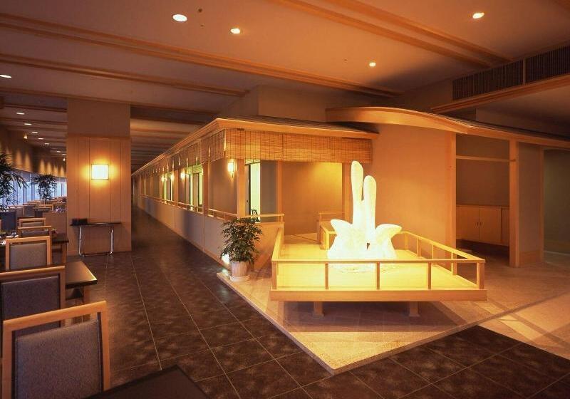 בית מלון כפרי Atami Korakuen