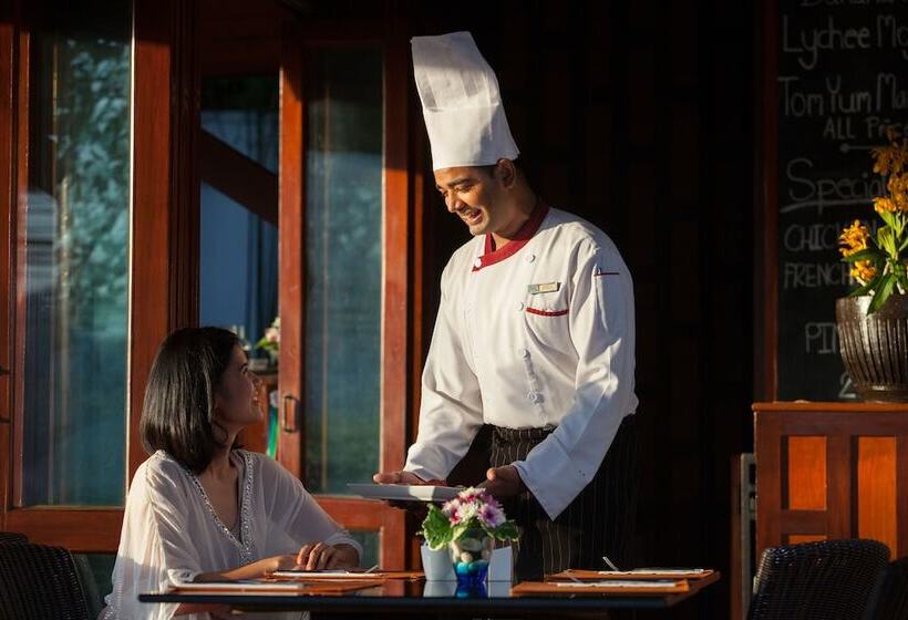 Отель Baan Yin Dee Boutique Resort Phuket   Sha Plus