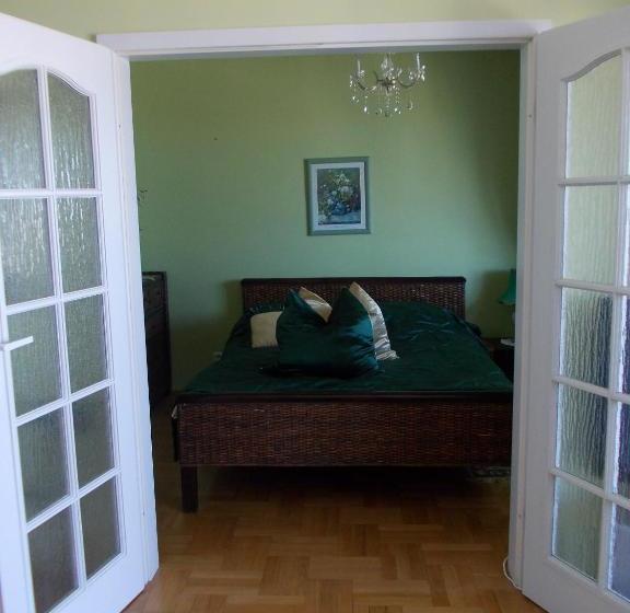 هتل Babka Wieżowiec Noclegi